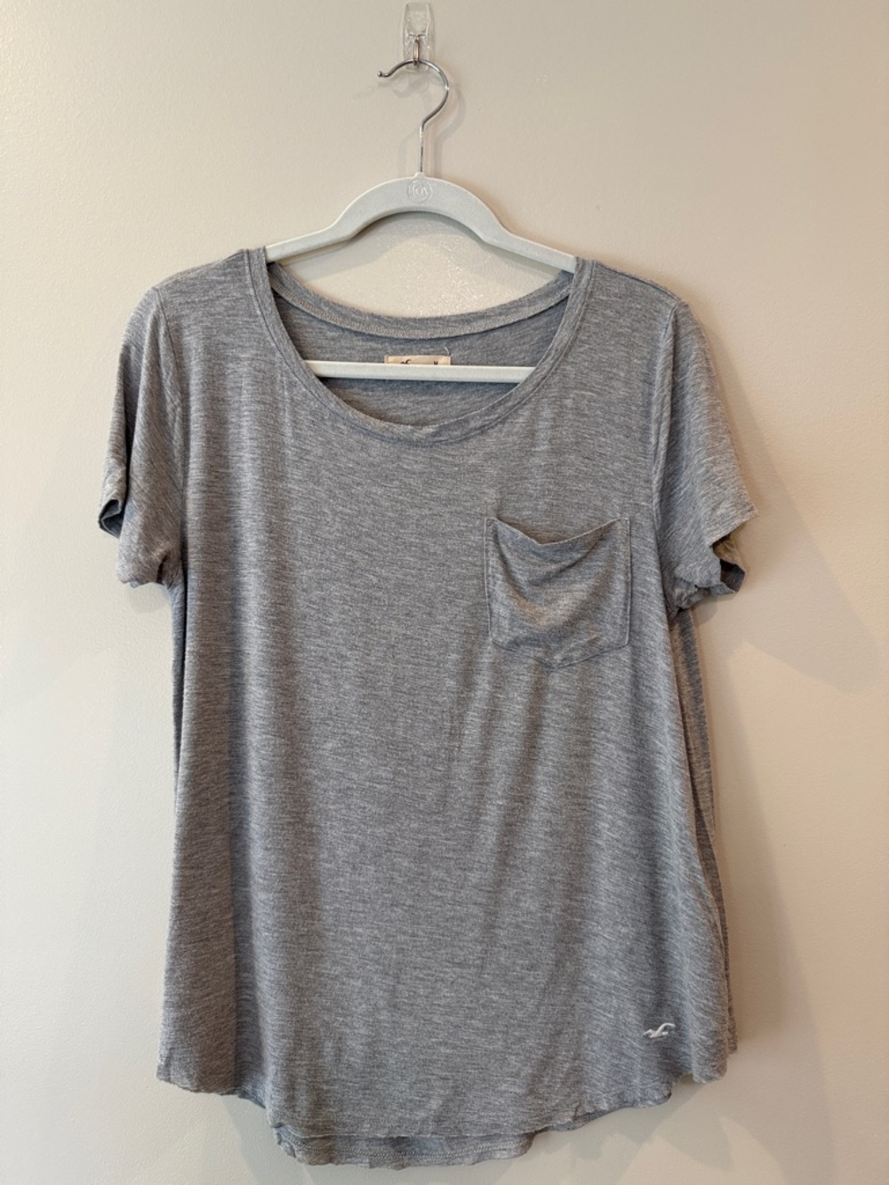 Hollister Heather Gray Short Sleeve Pocket Tee